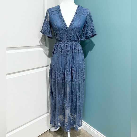 Pink Lily lace maxi dress. Size S. - Picture 3 of 10